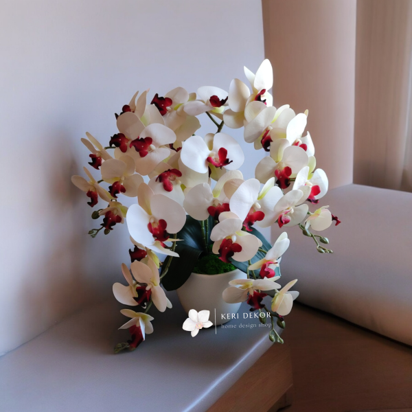 Gondozásmentes orchidea real touch real touch orchidea művirág műorchidea handmade flowers dekor homedekor homedecor lakberendezés otthondekor dekoráció ajándék buxus asztaldísz kopogtató ajtódísz ünnep karácsony húsvét anyáknapja születésnap névnap Keridekor