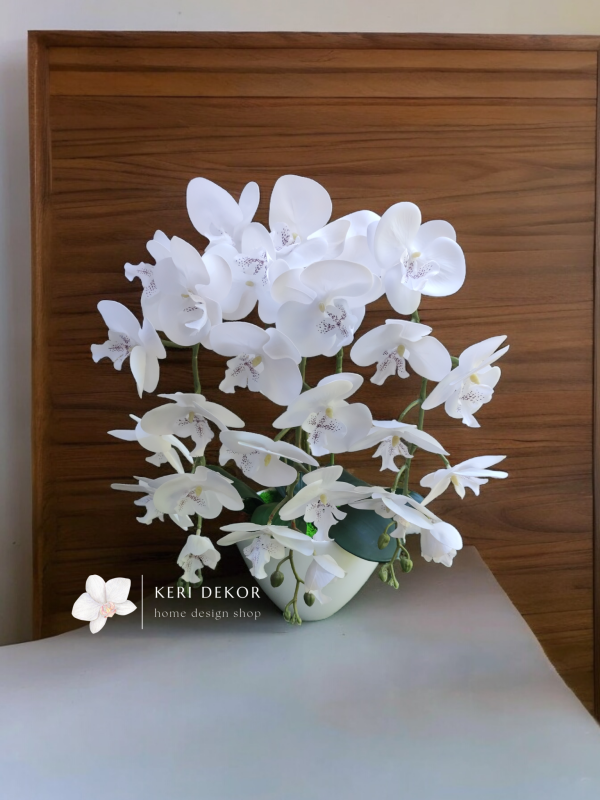 Gondozásmentes orchidea real touch real touch orchidea művirág műorchidea handmade flowers dekor homedekor homedecor lakberendezés otthondekor dekoráció ajándék buxus asztaldísz kopogtató ajtódísz ünnep karácsony húsvét anyáknapja születésnap névnap Keridekor