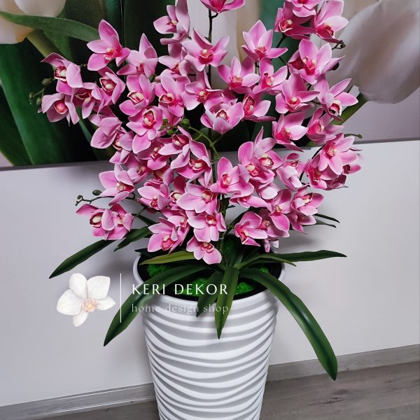 Fehér vízhullámos padlóváza Cymbidium 8ágú rózsaszín orchideával kb 130cm