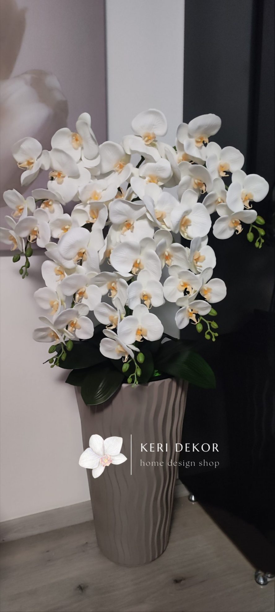 Gondozásmentes orchidea real touch real touch orchidea művirág műorchidea handmade flowers dekor homedekor homedecor lakberendezés otthondekor dekoráció ajándék buxus asztaldísz kopogtató ajtódísz ünnep karácsony húsvét anyáknapja születésnap névnap Keridekor