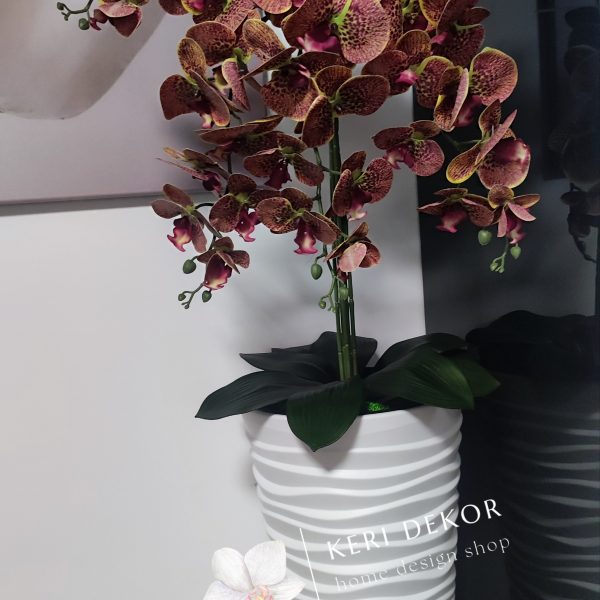 Fehér vízhullámos kaspó 5 ágú sárgászöld szélű real touch orchideával   kb 110cm