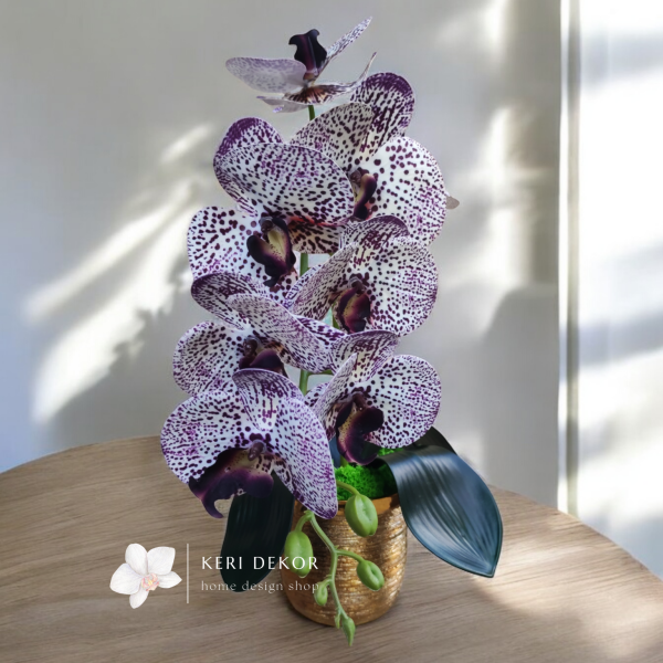 Arany kaspó 1ágú lila pöttyös orchideával ( egyedi rendelésre készül, az orchidea színe választható)