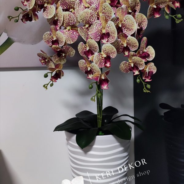 Fehér vízhullámos kaspó 5 ágú sárga-piros real touch orchideával   kb 110cm